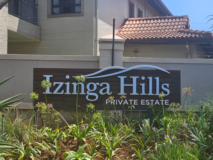 Izinga Townhouse For Sale: 4 bedrooms, garden, 24-hour security, lock-up convenience.