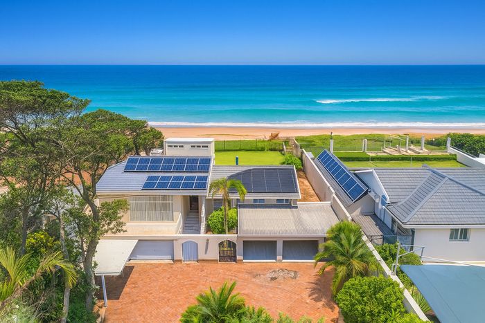 For Sale: Beachfront House in Umhlanga Central with 4 Bedrooms and Direct Access.