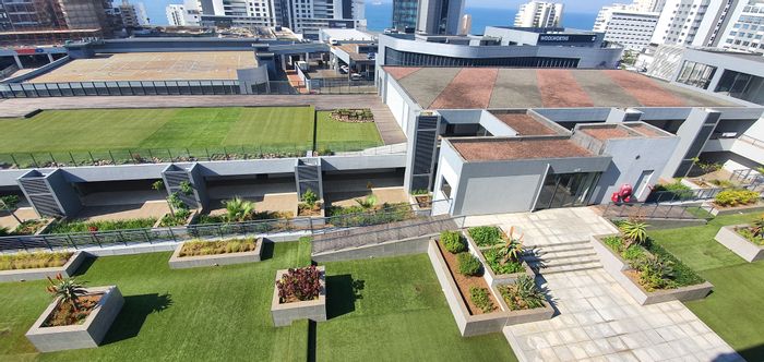 For Sale: 2-Bedroom Apartment in Umhlanga Central with pool, security, and sea views.
