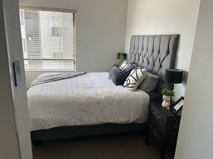 For Sale: 2-Bedroom Apartment in Fourways with gym, pool, and secure access.