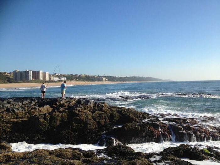 3-Bedroom Apartment with Sea Views in Amanzimtoti – For Sale, Ideal Investment.