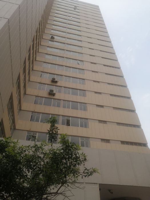 North Beach Apartment To Rent: 1.5 Bedrooms, Sea Views, Pool, 24 HR Security.