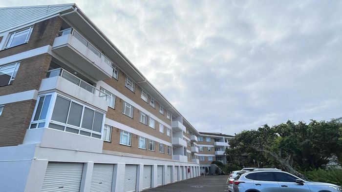 3-Bedroom Apartment To Rent in Umhlanga Central with Secure Parking and Balcony.