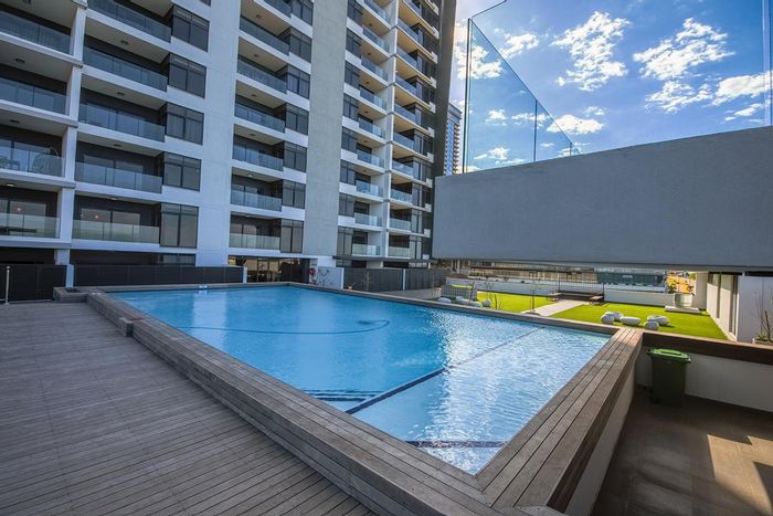For Sale: 2-bed, 2-bath apartment in Umhlanga Ridge with pool, gym, and security.