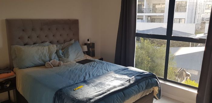 Bryanston Apartment To Rent: 3 beds, pool, gym, clubhouse, appliances included.