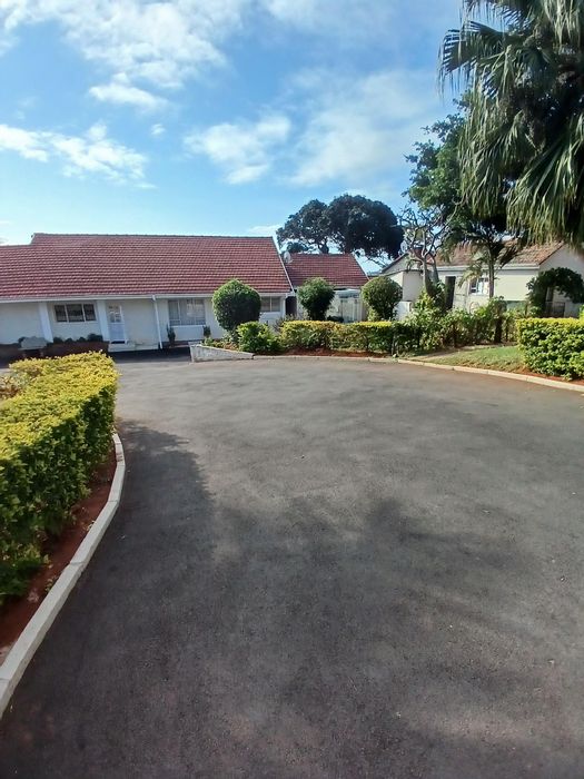 For Sale: Spacious 4-bedroom house in Bluff with granny cottage and landscaped garden.