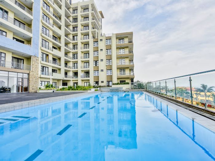 Umhlanga Ridge Apartment To Rent: 2 beds, sea views, private balconies, secure complex.