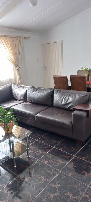 Grove End Duet For Sale: 2 Bedrooms, open plan living, close to amenities.