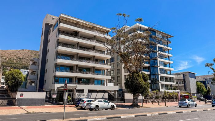 1-Bedroom Apartment To Rent in Green Point with secure parking and scenic views.
