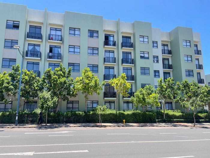 1-Bedroom Apartment To Rent in New Town Centre with pool and secure parking.