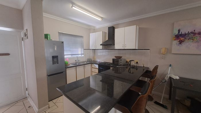 2 Bedroom Apartment To Rent in Umhlanga Ridge with secure parking and amenities nearby.