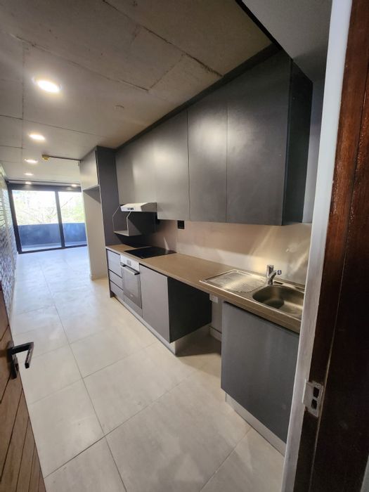 2-Bed, 2-Bath Apartment To Rent in Umhlanga Ridge with secure parking and amenities.