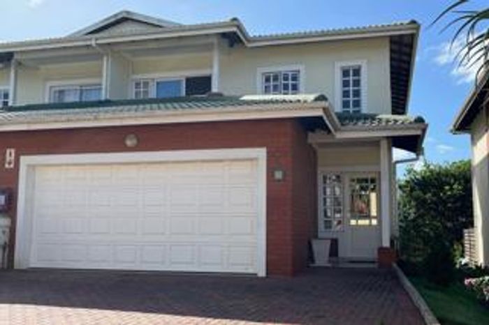 For Sale: Townhouse in Edgemount Estate with 3 beds, pool, gym, and security.