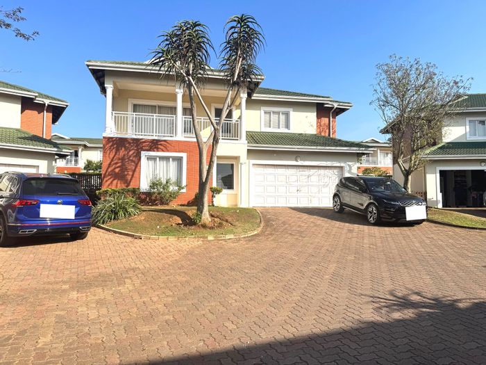 Broadlands House For Sale: 3 bedrooms, gym, pool, security, private garden.