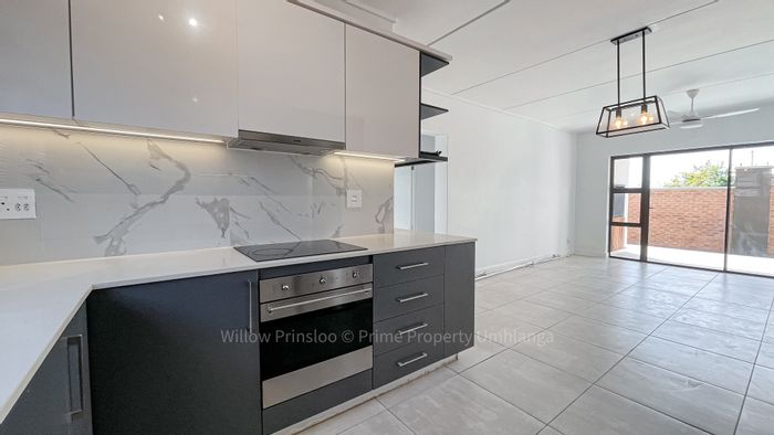 Izinga Apartment For Sale: 3 beds, gym, courts, pool, pet-friendly amenities.