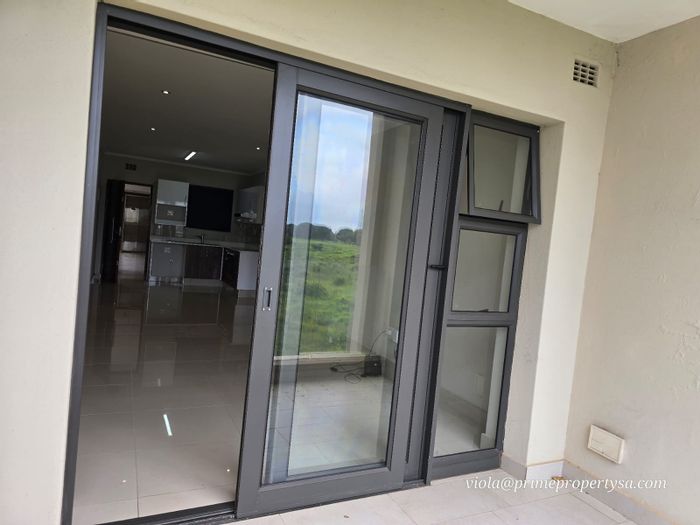 To Rent: Apartment in New Town Centre with pool, gym, and secure parking.