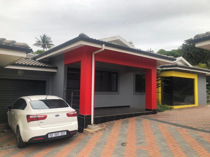 La Mercy Central Townhouse To Rent: 3 Bedrooms, 2 Bathrooms, Gated Complex.