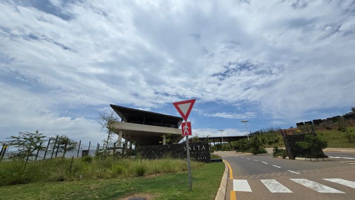 Townhouse To Rent in Sibaya Precinct: 3 Bedrooms, Fully Furnished, Convenient Amenities.