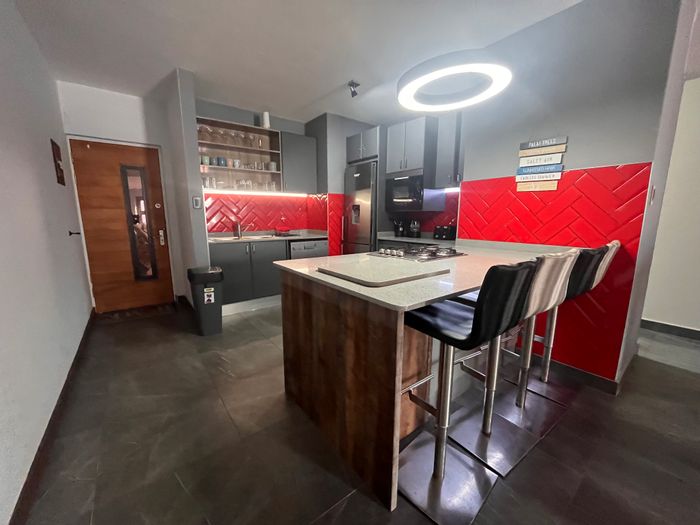 3 Bed, 2 Bath Apartment For Sale in Newsel Beach with beach access and security.