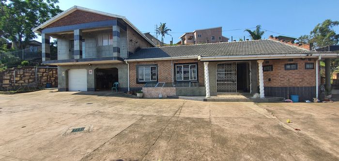 House for Sale in Verulam Central: 3 Bedrooms, Double Garage, Entertainment Area.