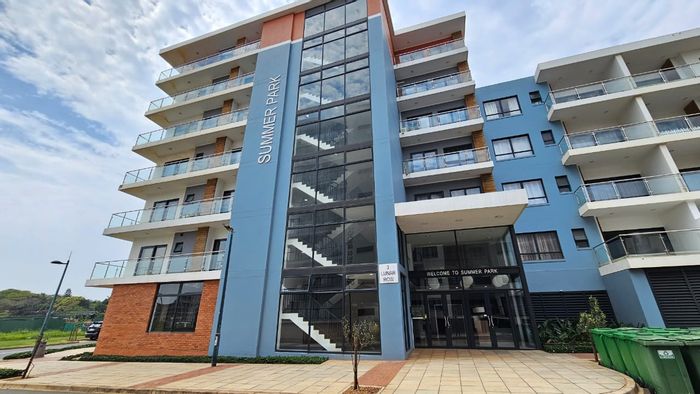 Umhlanga Ridge Apartment For Sale: 2 Bed, pool, gym, secure access, rental income.
