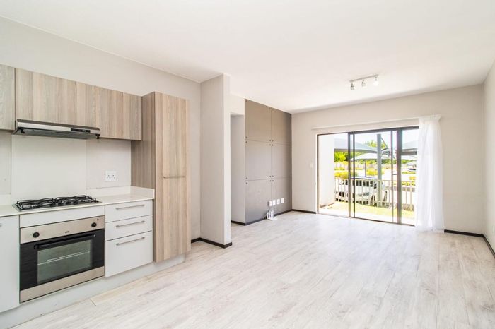 Two-bedroom garden apartment in Fourways with gym, pool, and pet-friendly. To Rent.