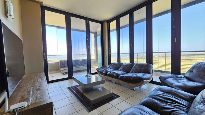 For Sale: Apartment in Point Waterfront with 3 beds, 2 baths, and security.