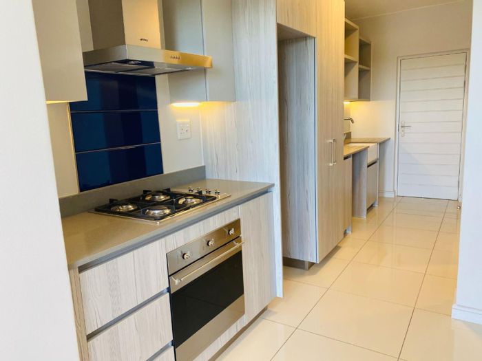 For Sale: Rosebank Apartment with concierge, parking, and backup power. Ideal investment.