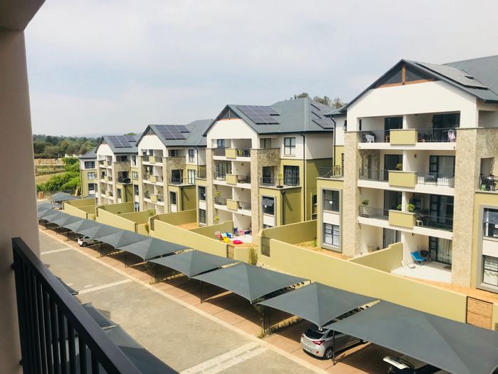 Waterfall Apartment To Rent: 1 Bed, Balcony, Gym, Pool, Secure Complex Amenities.