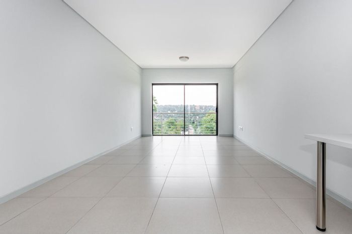 For Sale: Apartment in Morningside with pool, gym, and 24-hour security.