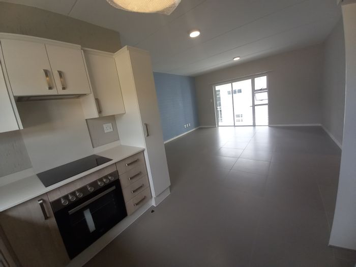 2-Bedroom Apartment To Rent in Paulshof with pool, security, and clubhouse access.