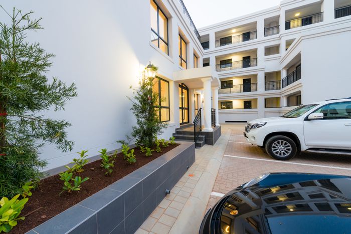 Rivonia Apartment For Sale: 2 Bed, Pool, Security, Close to Amenities.