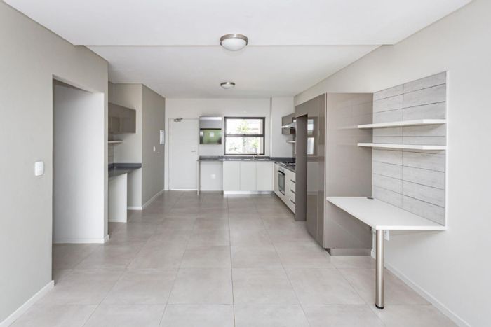 For Sale: Morningside Apartment with pool, 24hr security, and high-speed WiFi.