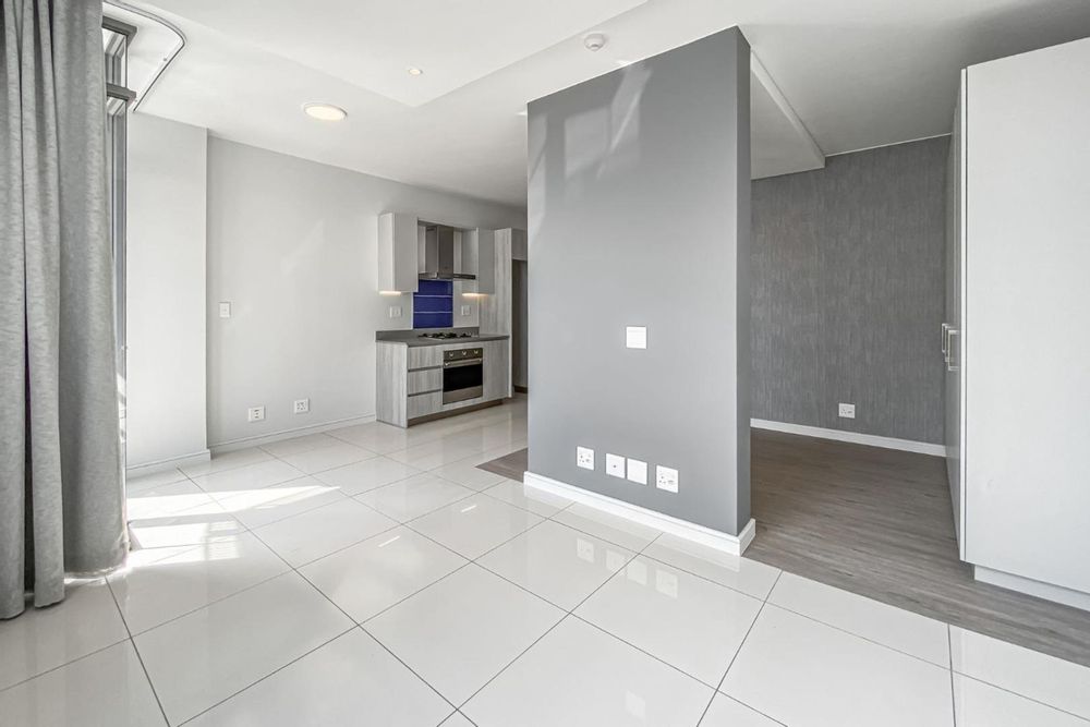 1 Bed 1 Bath/The Median/Rosebank