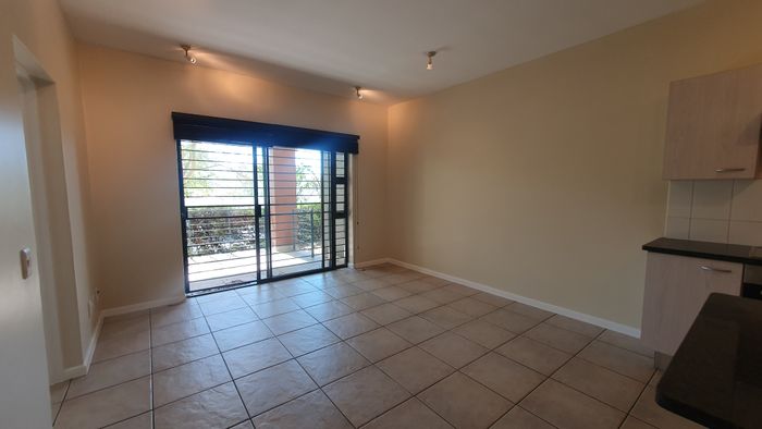 Bryanston Apartment To Rent: 2 beds, pool, gym, pet-friendly, 24hr security.