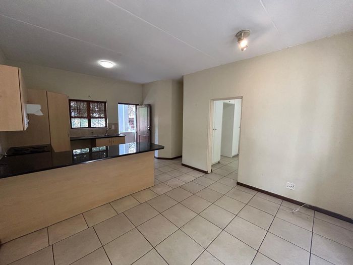 For Sale: Paulshof Apartment with pool, clubhouse, secure parking, and nature reserve access.