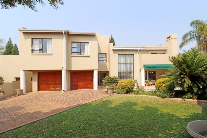 Douglasdale House For Sale: 4 beds, pool, garden, double garage, ideal for families.