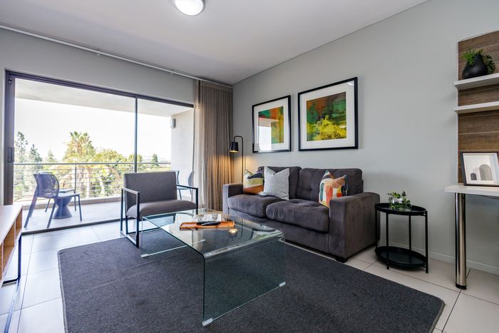 Rivonia Apartment For Sale: 24/7 security, pool, balcony, and convenient amenities.