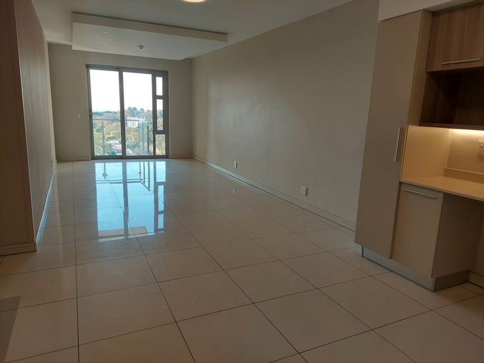 Rosebank Apartment To Rent: 2 Bed, 2.5 Bath, pet-friendly, back-up power, great views.
