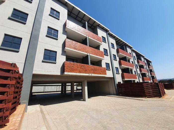 2 Bed Apartment To Rent in Ferndale with WiFi backup, 24hr security, pet-friendly.