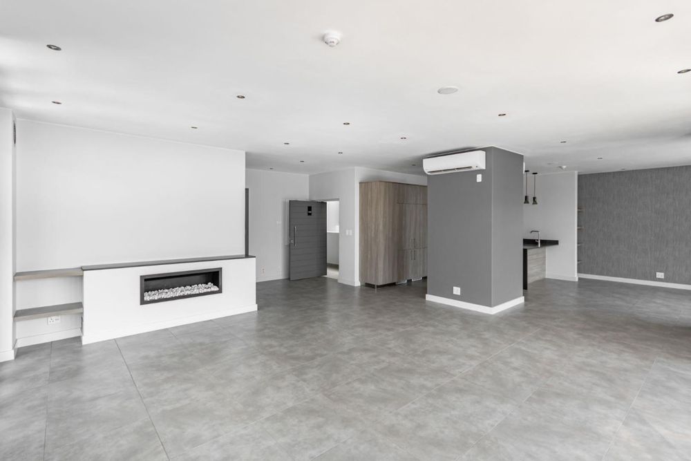 2 Bed 2.5 Bath/The Median/Rosebank