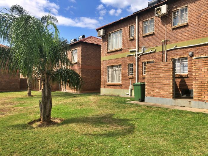 For Sale: 3-Bedroom Apartment in Waterval East with Pool, Playground, and Double Parking.
