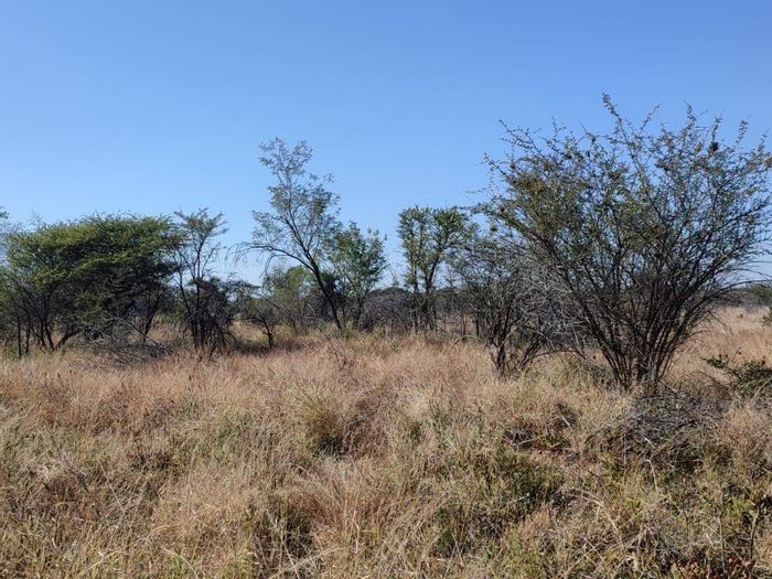 Rustenburg Rural Farm For Sale: 11.8ha, 4 houses, rental income, equipped borehole.