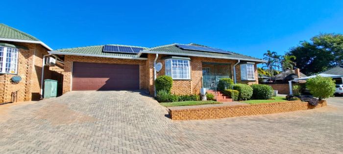 For Sale: Boschdal House with 3 bedrooms, pool, solar system, and double garage.