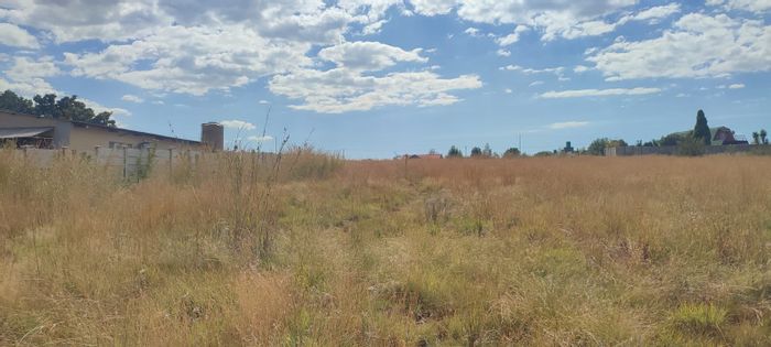 Vacant land for sale in Derby, 1115m² with scenic views and tranquility.