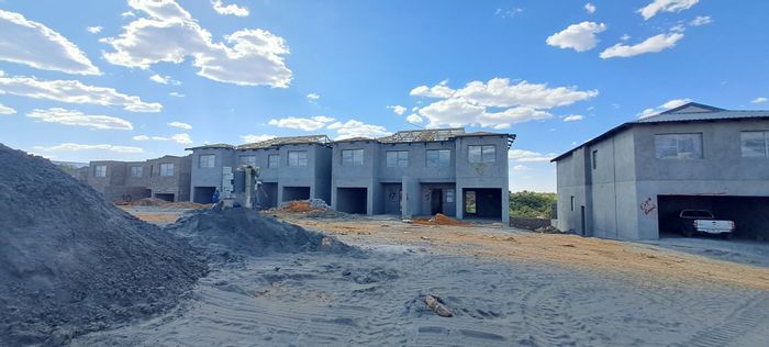 For Sale: Townhouse in Cashan with scenic views, pet-friendly, and fibre connectivity.