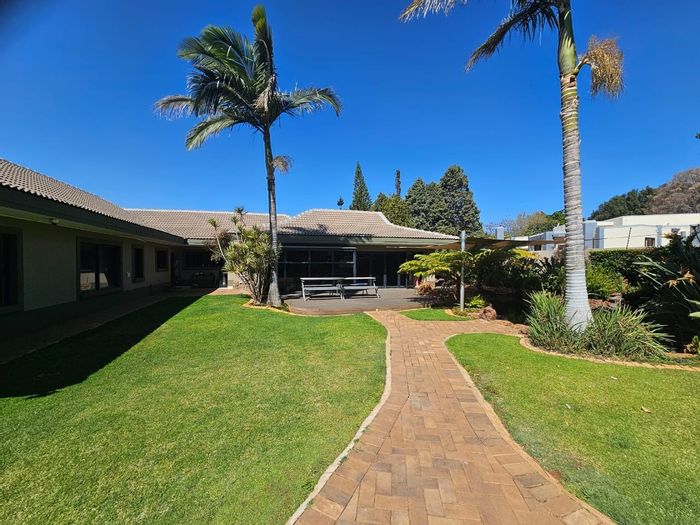 For Sale: Unique Off-Grid House in Mooinooi Central with Pool and Entertainment Areas.