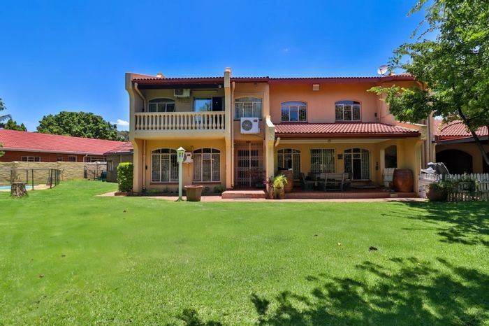 For Sale: Bo Dorp House with 4 bedrooms, pool, man cave, and ample parking.