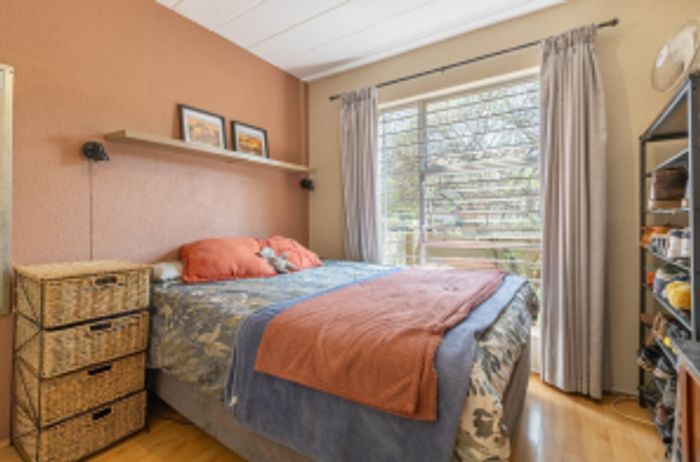 For Sale: Dowerglen Townhouse with 2 beds, gardens, balcony, and parking.