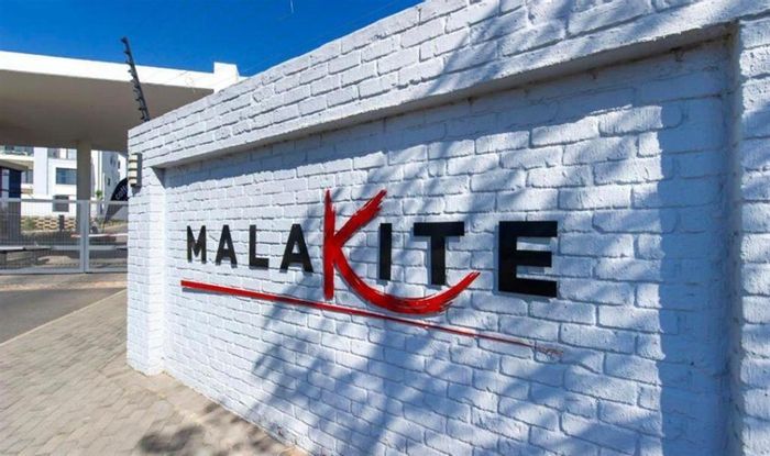 1-Bedroom Apartment For Sale in Greenstone Hill with lifestyle amenities and secure living.